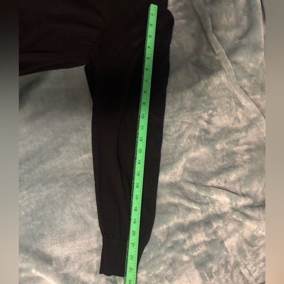 Women’s Apt 9 Sweater. Size 2XL black. Buttons and designs long sleeve knit - Picture 12 of 12